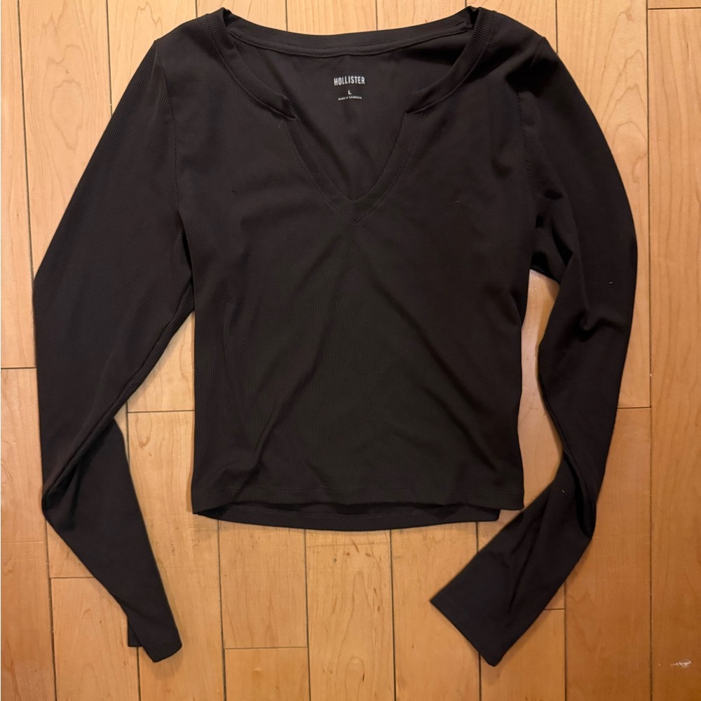 Hollister Women's Dark Brown Long Sleeve Tee